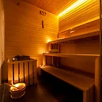 Queen Boutique Hotel